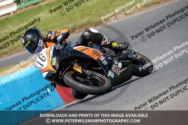 enduro digital images;event digital images;eventdigitalimages;mallory park;mallory park photographs;mallory park trackday;mallory park trackday photographs;no limits trackdays;peter wileman photography;racing digital images;trackday digital images;trackday photos